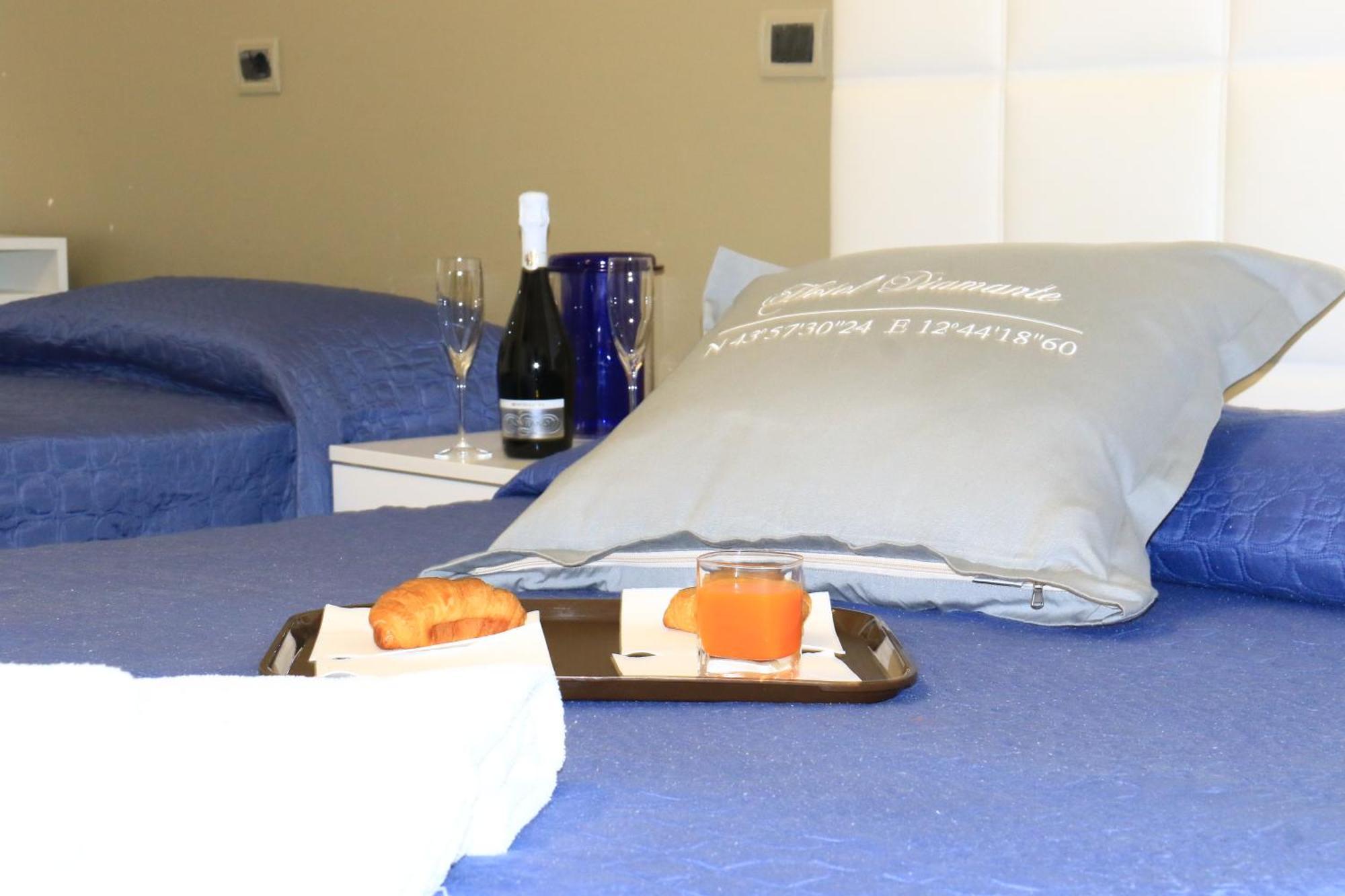 Hotel Diamante Κατόλικα Εξωτερικό φωτογραφία