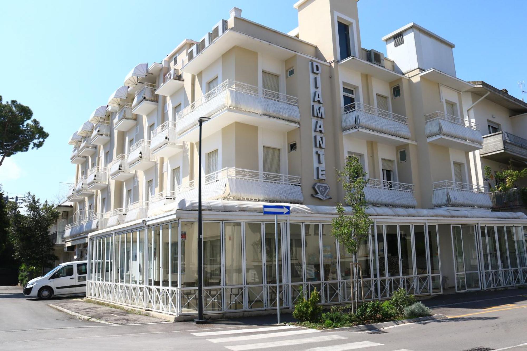 Hotel Diamante Κατόλικα Εξωτερικό φωτογραφία